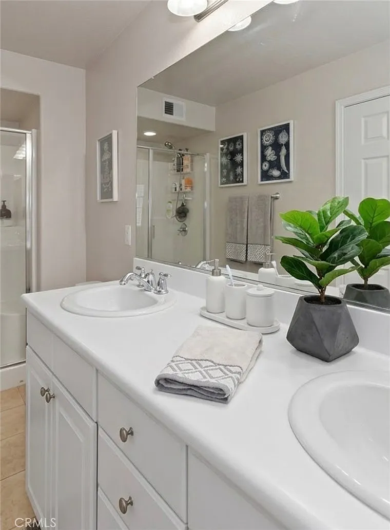 2 bed, 1488 sqft, $4,000 — Photo 4