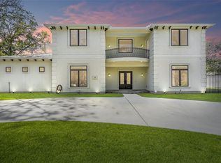 201 Mayerling Dr, Houston, TX 77024