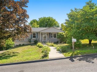 66 Tanglewood Dr, West Warwick, RI 02893