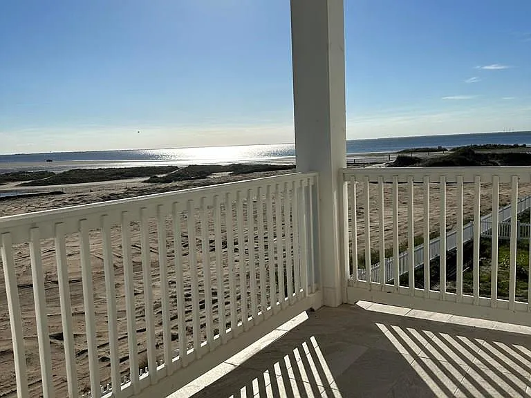 303 Shore Dr #2 — Photo 29