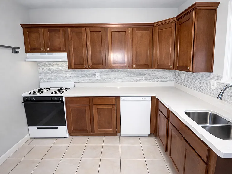 6608 Dalzell Pl #6606 — Photo 8