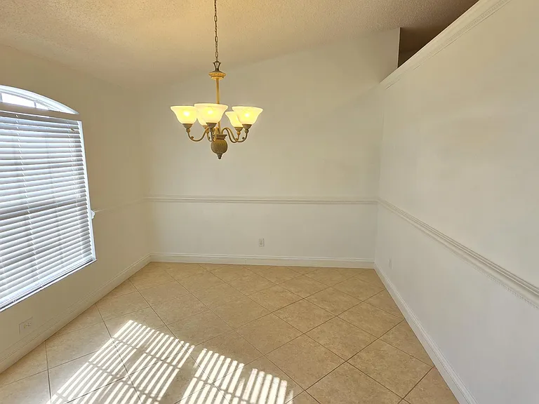 6448 NW Colgate St — Photo 3