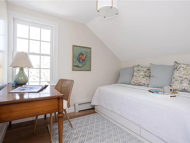 4 Gladding Ct — Photo 34