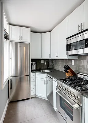 Sold by Compass | media 9