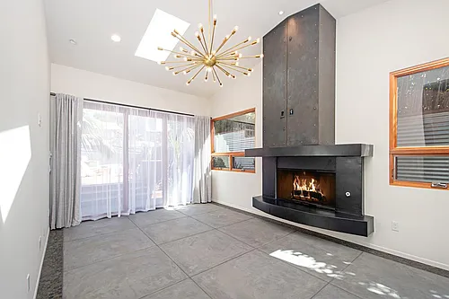 1805 Somerset Ave Photo 1