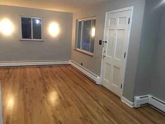 3rd image of 800 S Decatur St