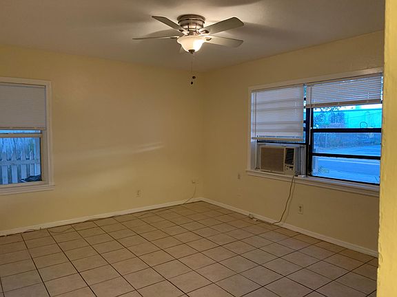 5th image of 4943 15th Ave S