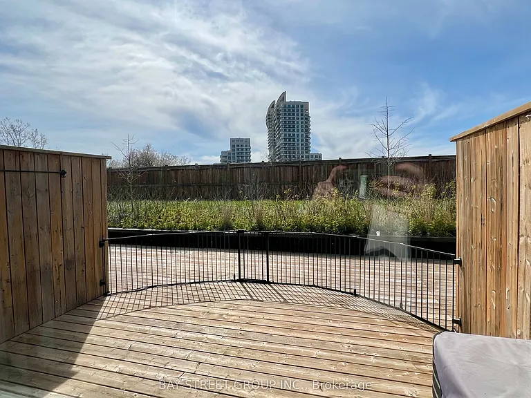 370 Red Maple Rd #13 — Photo 20