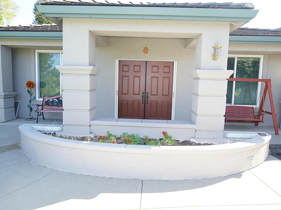 9442 Blessing Dr