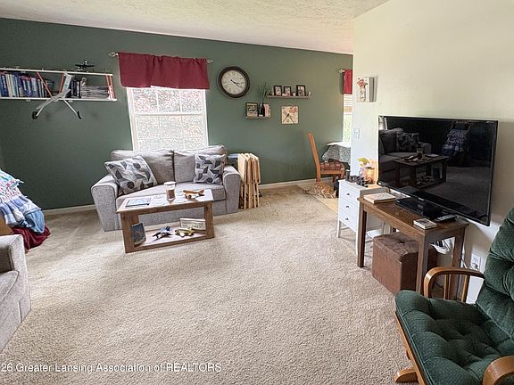 4th image of 1272 Porter Dr