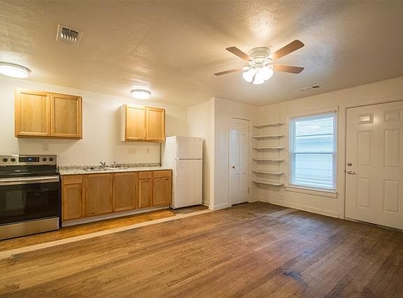 4th image of 1315 Margie St #B