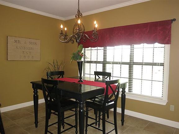 4th image of 12844 Country Club Dr