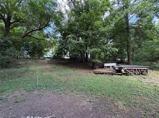 524 4th St SW, Canton, OH 44647