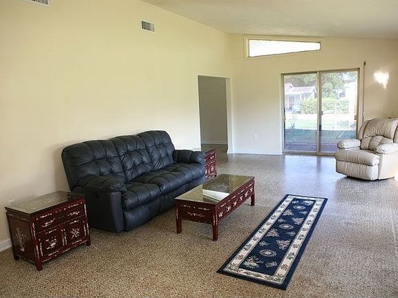 3rd image of 1427 Stevens Ave