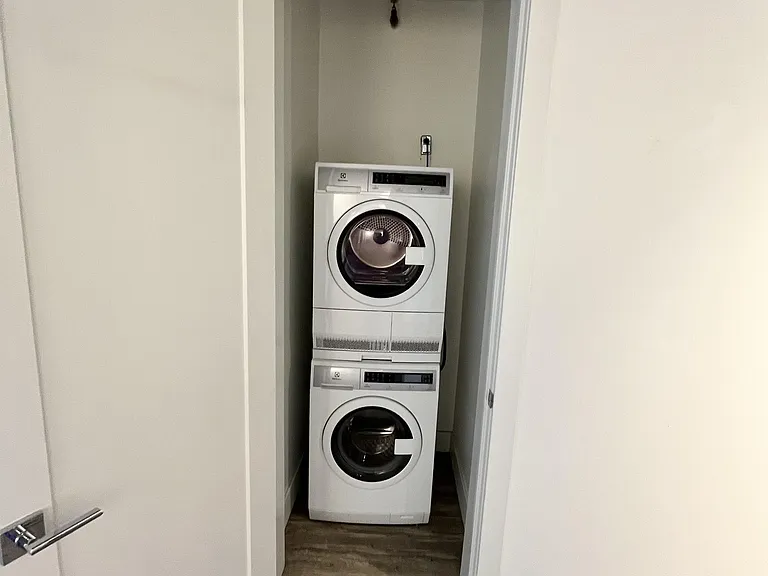 200 S Center St #209 — Photo 14
