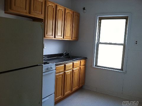 3rd image of 9155 86th St