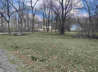 5994 E Spring Valley Ct, Monticello, IN 47960