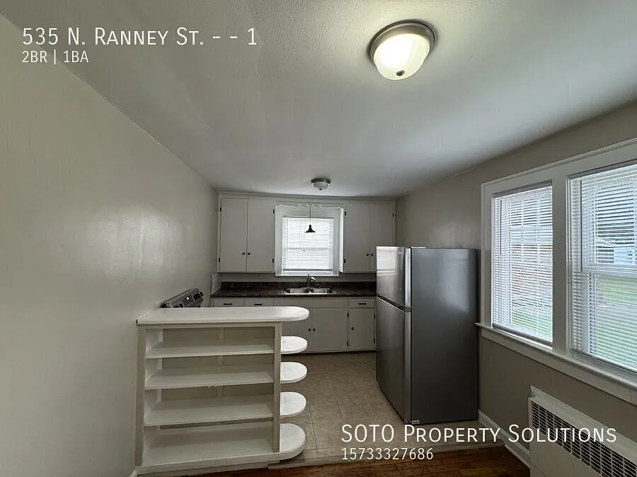 Beautifully Updated 2-Bedroom Apartment Near Historic Downtown Sikeston! — Photo 2