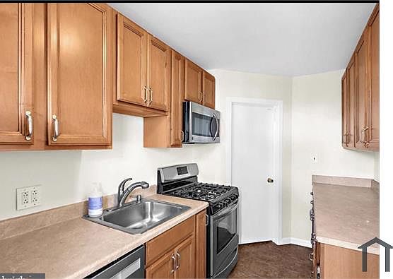 4th image of 8538 Water Oak Rd