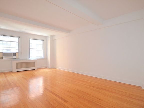 3rd image of 150 E 39th St APT 1103