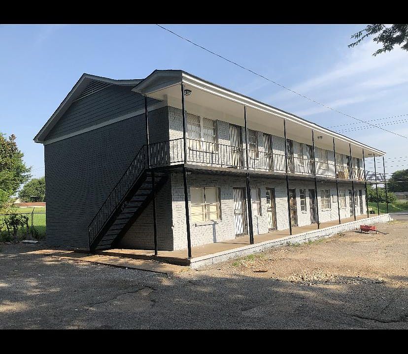 1st image of 481 Walker Ave #5