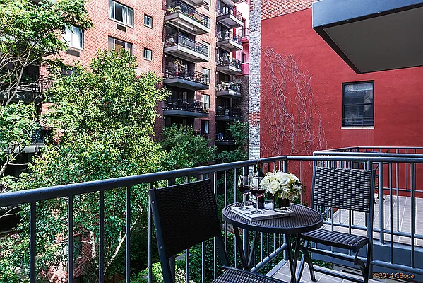 Sold by Corcoran | media 15