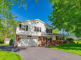 5225 S Mars Dr, New Berlin, WI 53146
