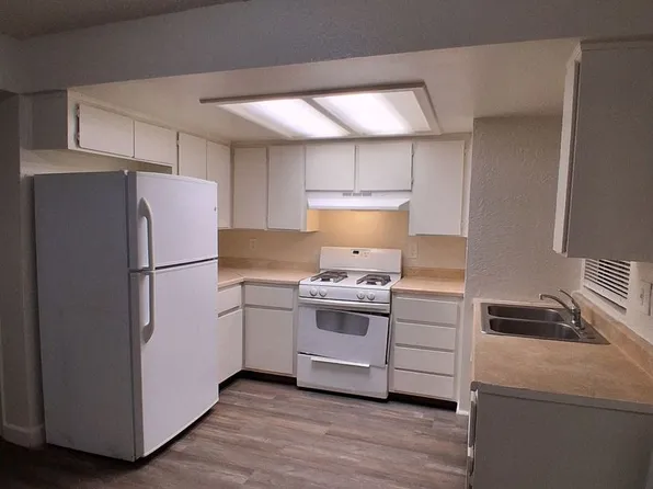4841 E. Lane Ave., 4841 E Lane Ave APT 104, Fresno, CA 93727