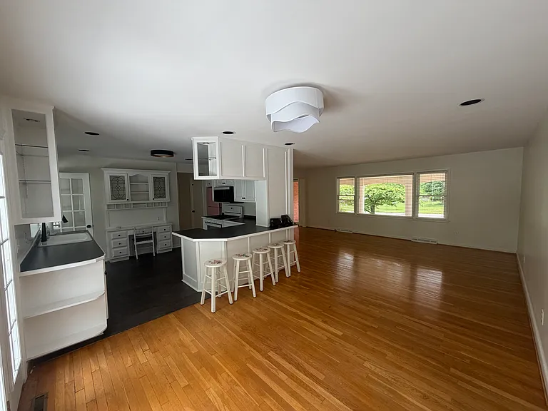 795 Hildeen Dr — Photo 5