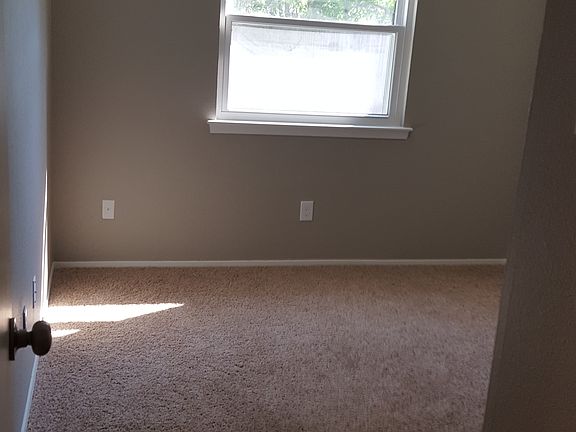 5th image of 22719 Smokey Hill Dr