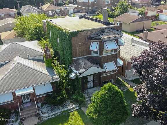 3rd image of 9737 S Prairie Ave