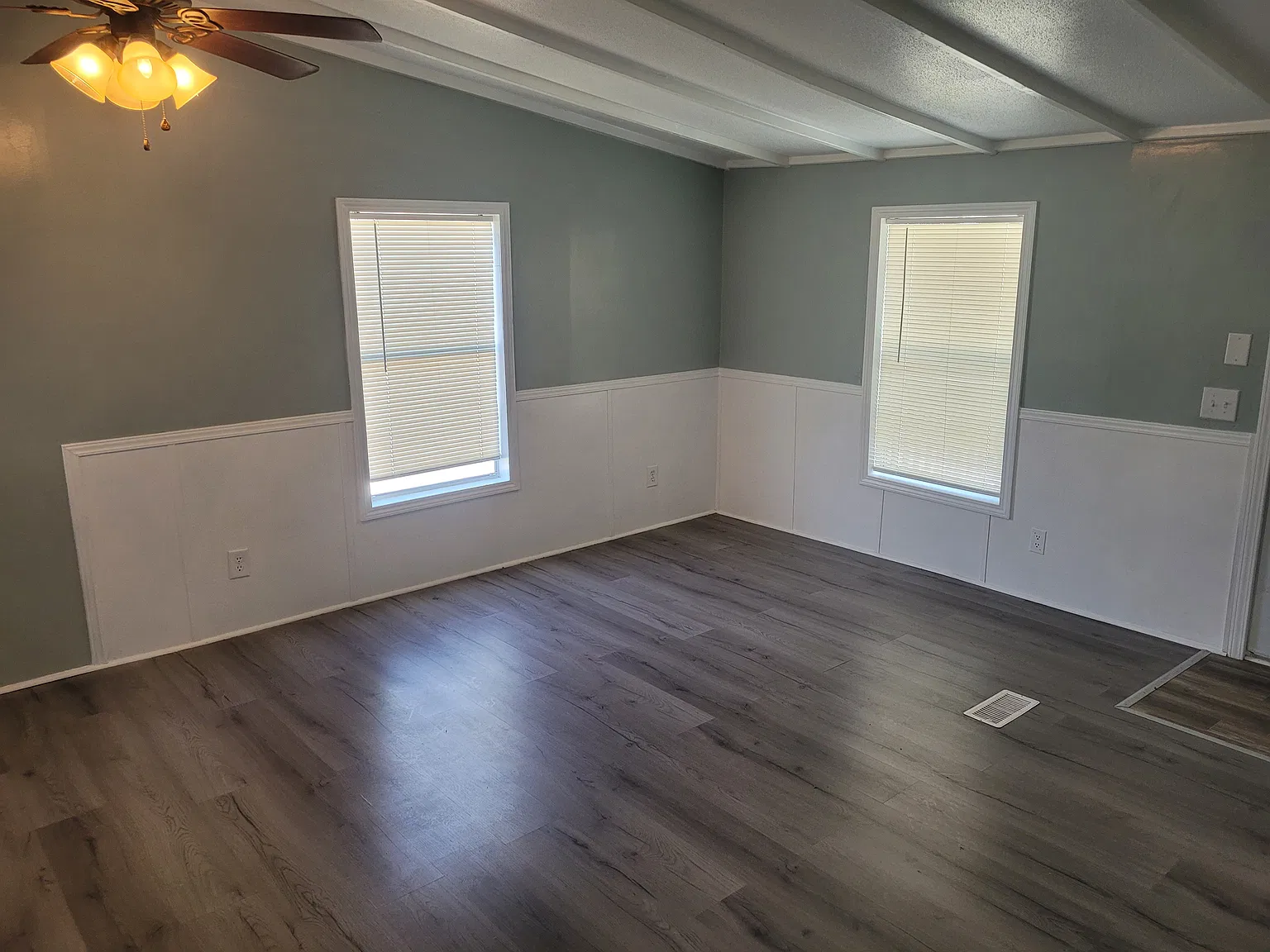 3 bed, 1.5 bath, 1053 sqft, $950 — Photo 4