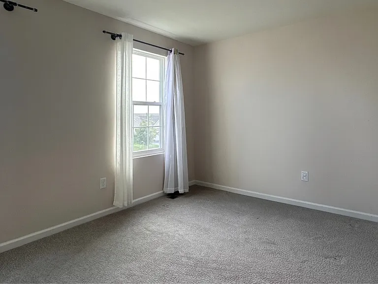 1931 Wren Rd — Photo 12