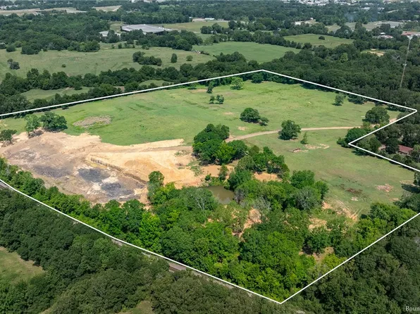 717 Songbird Ln, Van Buren, AR 72956