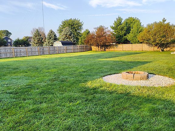 2nd image of 1400 10th Ave SE