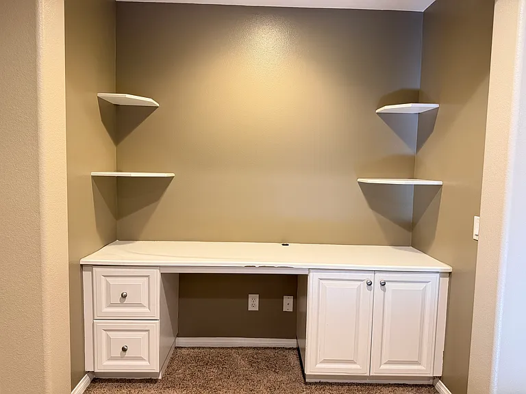Office/ Tech center