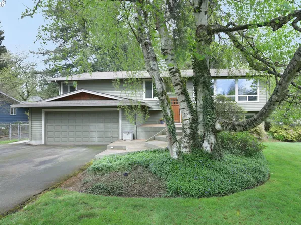 1105 Marylhurst Dr, West Linn, OR 97068