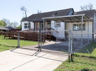 908 Seymour St, Pasadena, TX 77506