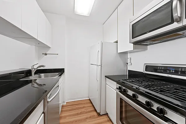 Rented by Douglas Elliman | media 3