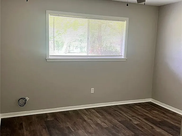 407 Fairway Dr — Photo 20