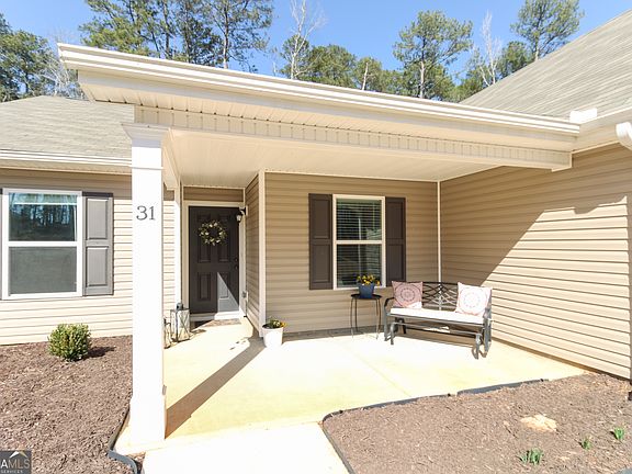 2nd image of 31 Rolling Woods Ln