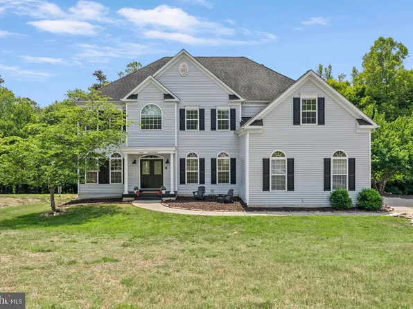 100 River Ridge Ln, Fredericksburg, VA 22406