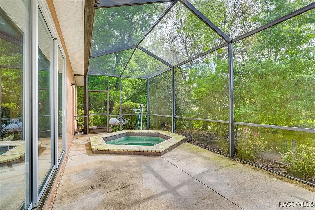 Photo 2 of 28 - 9041 SW 196th Ct - Dunnellon, FL Building Photo - 9041 SW 196th Ct