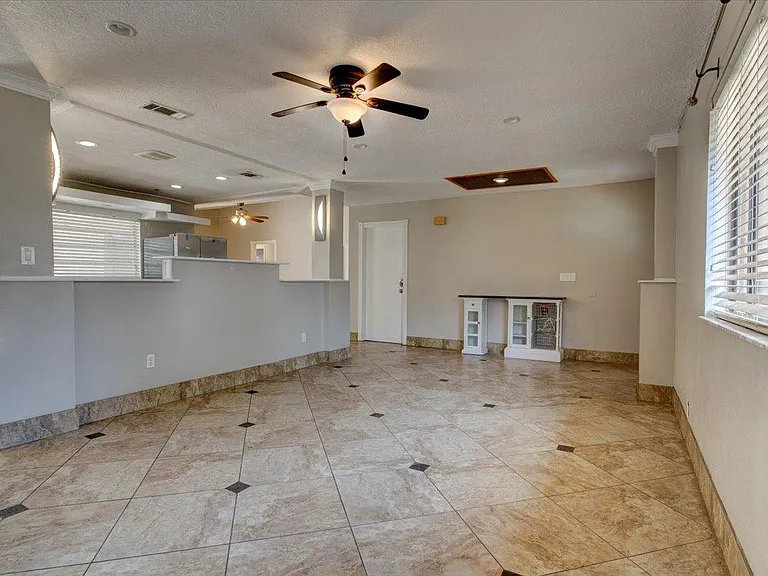 7946 Glen Abbey Cir — Photo 6