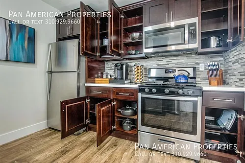 711 E 6th St #5 Photo 1