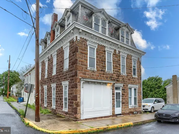 107 W Front St, Lewisberry, PA 17339