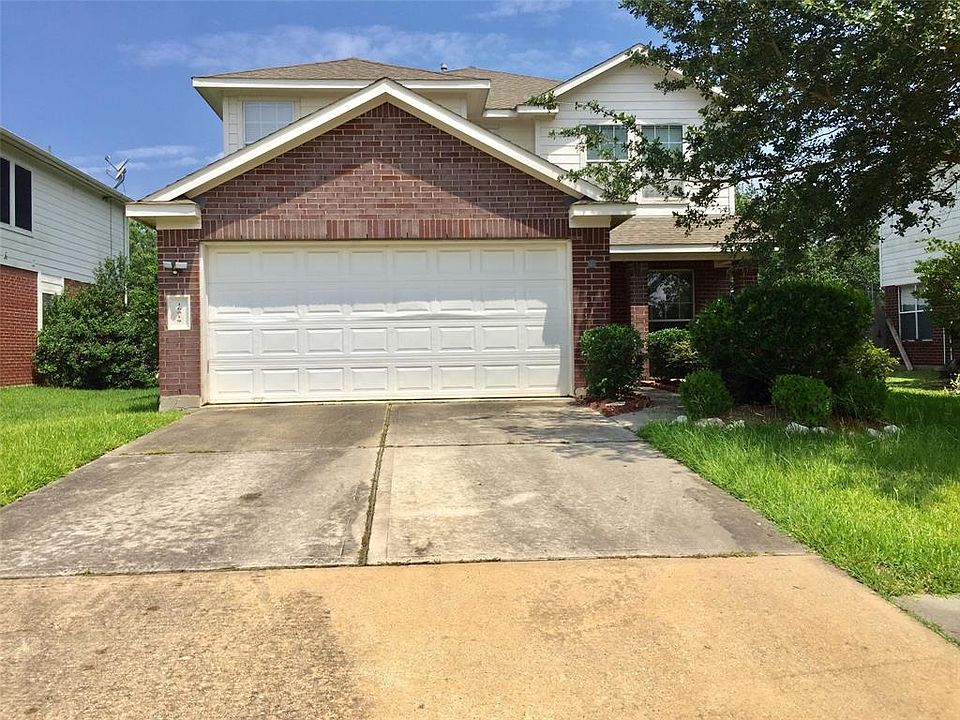 1st image of 16019 Makayla Dr