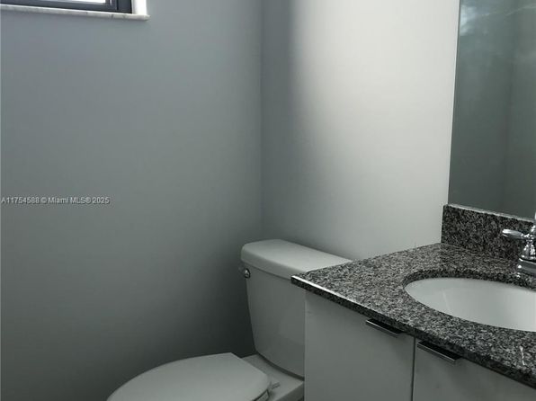 hialeah-florida-447942383 picture