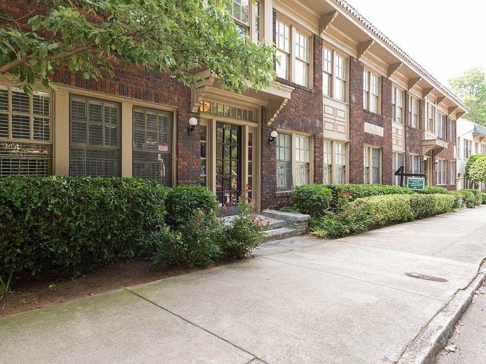 1920's Brick building!