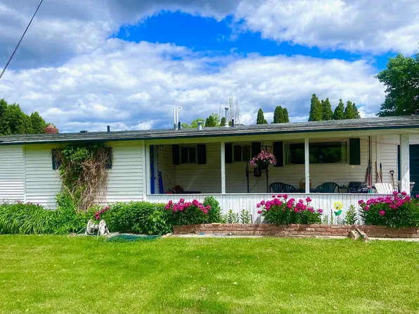 6288 Meadowland Cres N, Kamloops, BC V2C 5J1